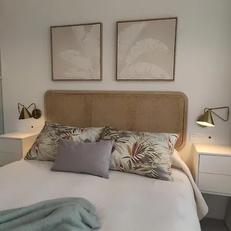 Precioso Loft Con Piscina Cerca De Playa Del Bajondillo En Torremolinos